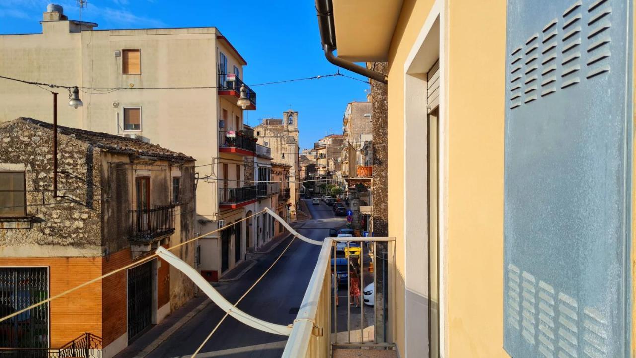 Casa Vacanze La Melagrana Modica Exteriör bild
